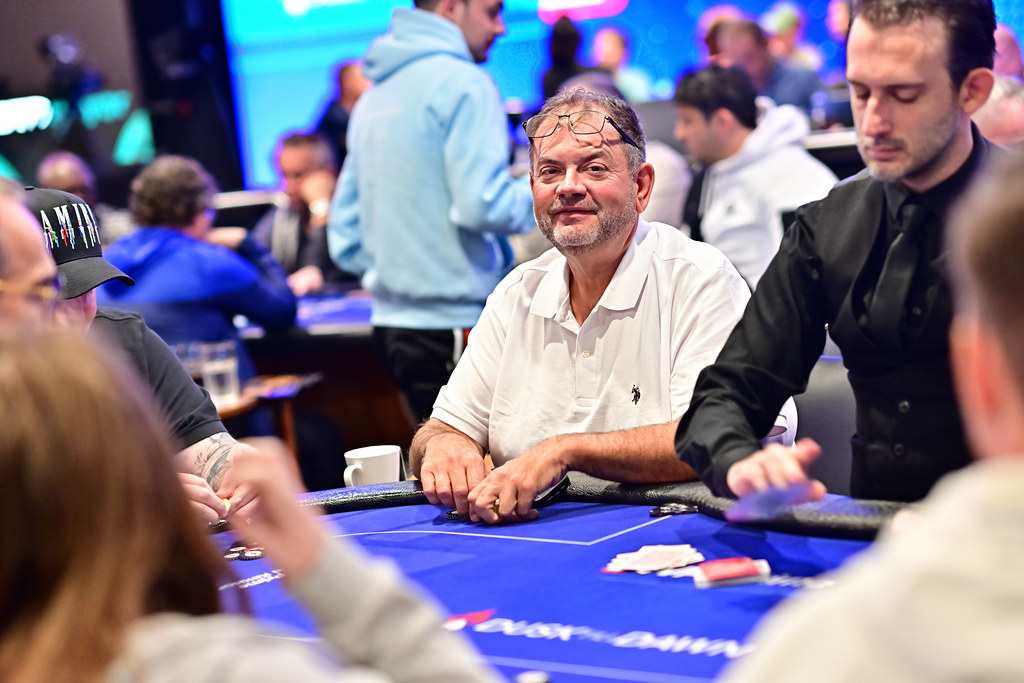 Comment le Poker Omaha High se distingue des autres variantes de poker ?