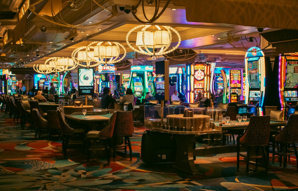 Guide ultime pour visiter la salle de poker du Ace Casino Airport en Alberta