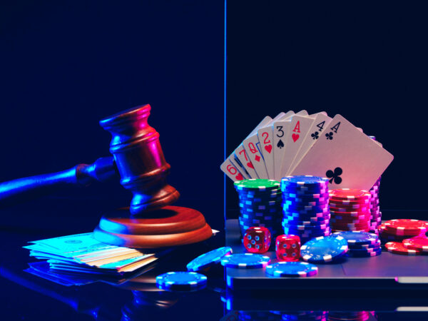 Pourquoi le poker légal attire-t-il de plus en plus de joueurs ?